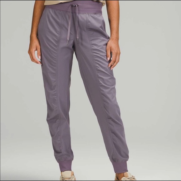 Lululemon dance studio joggers